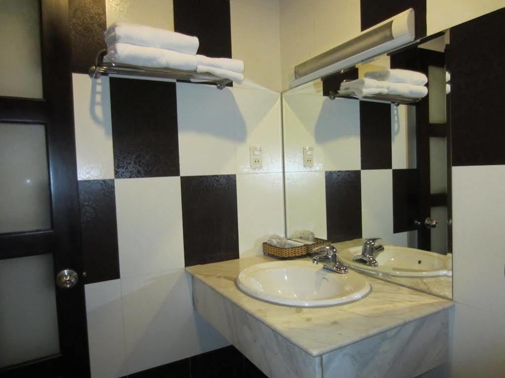 הו צ'י מין סיטי Nam Son Hotel מראה חיצוני תמונה